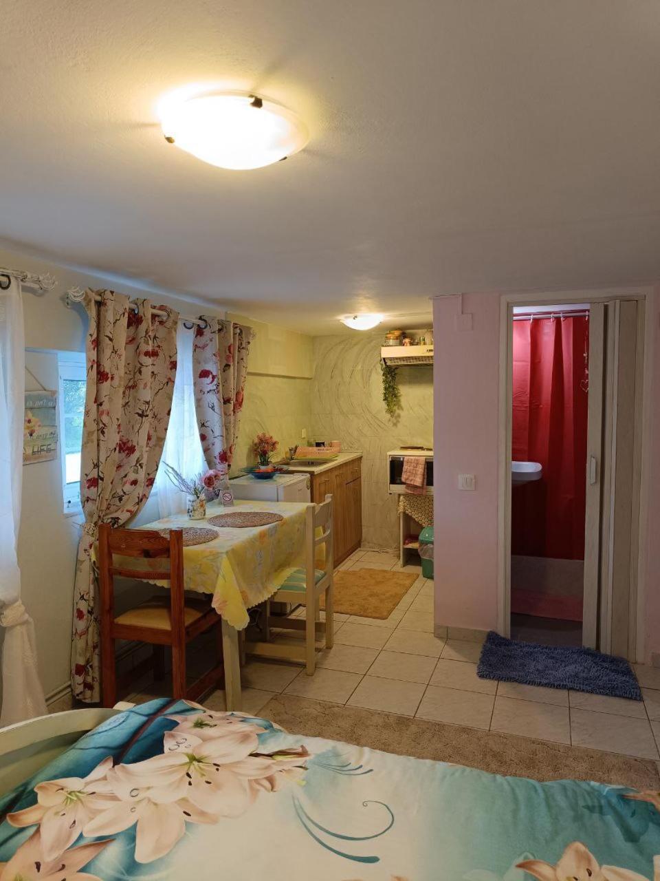 Maria Guesthouse Aliveri Room photo